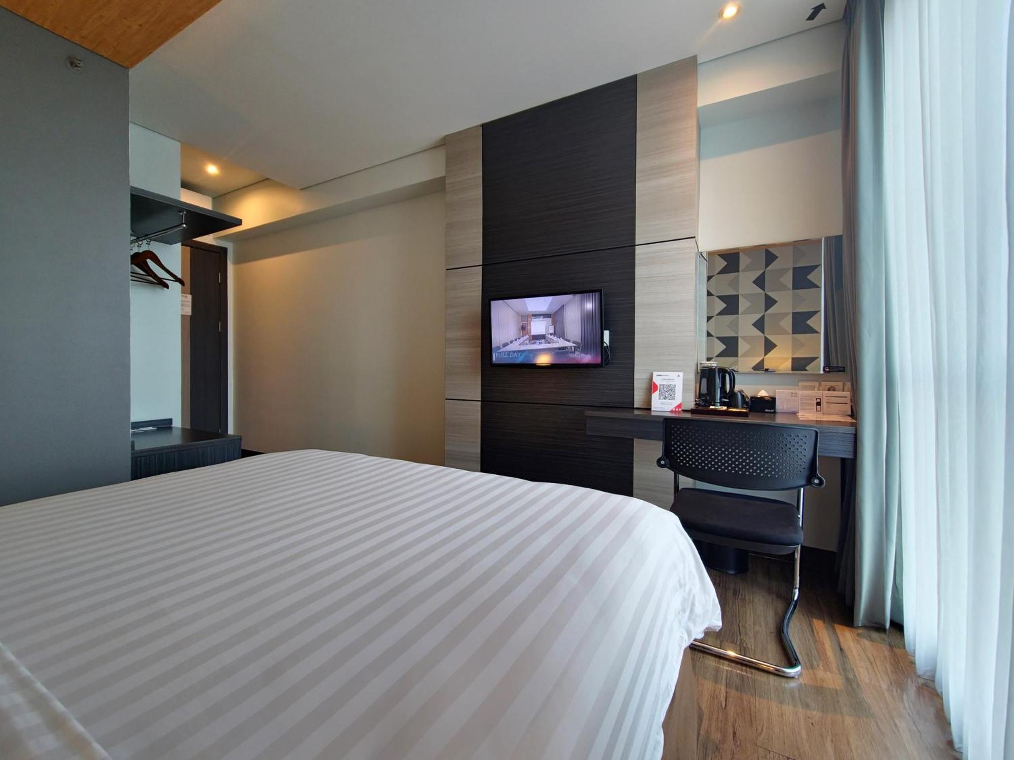 Luminor Hotel Jemursari By Wh With The Best Breakfast In Town And Located Near Surabaya Industrial Estate Rungkut Sier Exterior foto