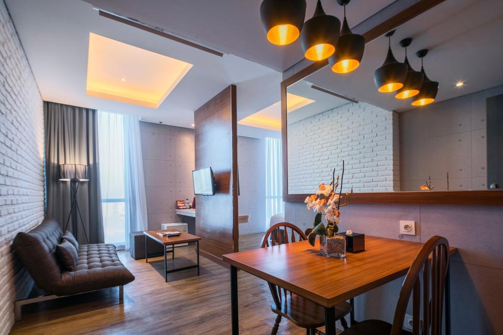 Luminor Hotel Jemursari By Wh With The Best Breakfast In Town And Located Near Surabaya Industrial Estate Rungkut Sier Exterior foto